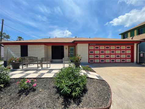 1311 12th Street Galveston TX 77550