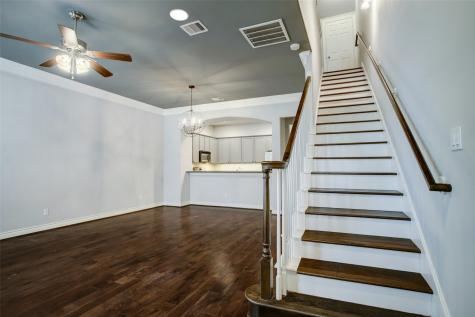 9026 Lakes At 610 Drive Houston TX 77054