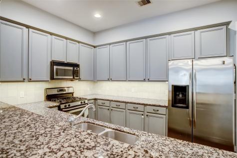 9026 Lakes At 610 Drive Houston TX 77054