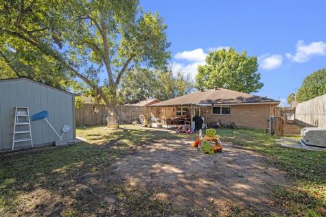 8606 Twisting Vine Lane Houston TX 77040