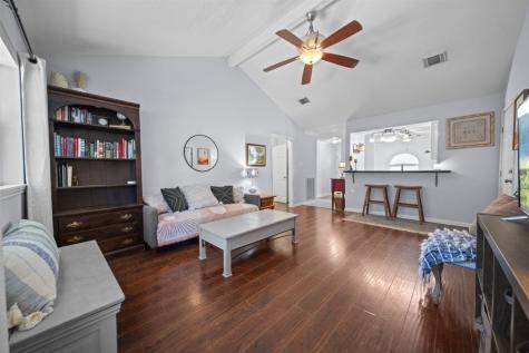 8606 Twisting Vine Lane Houston TX 77040