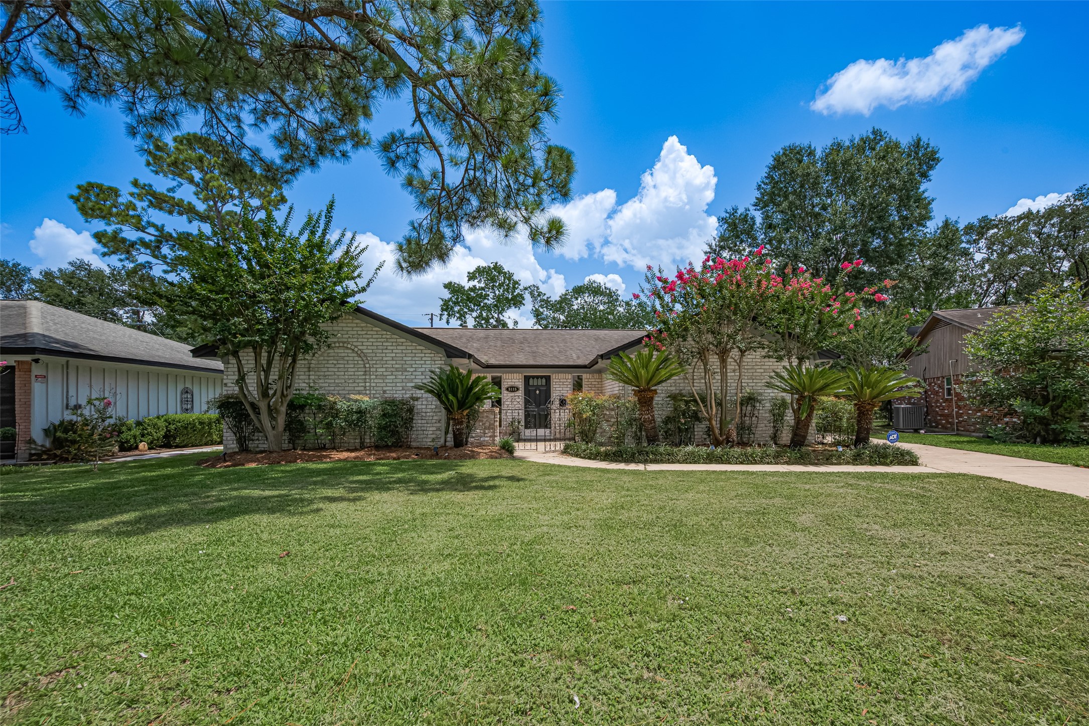 5115 Kingfisher Drive Houston TX 77035