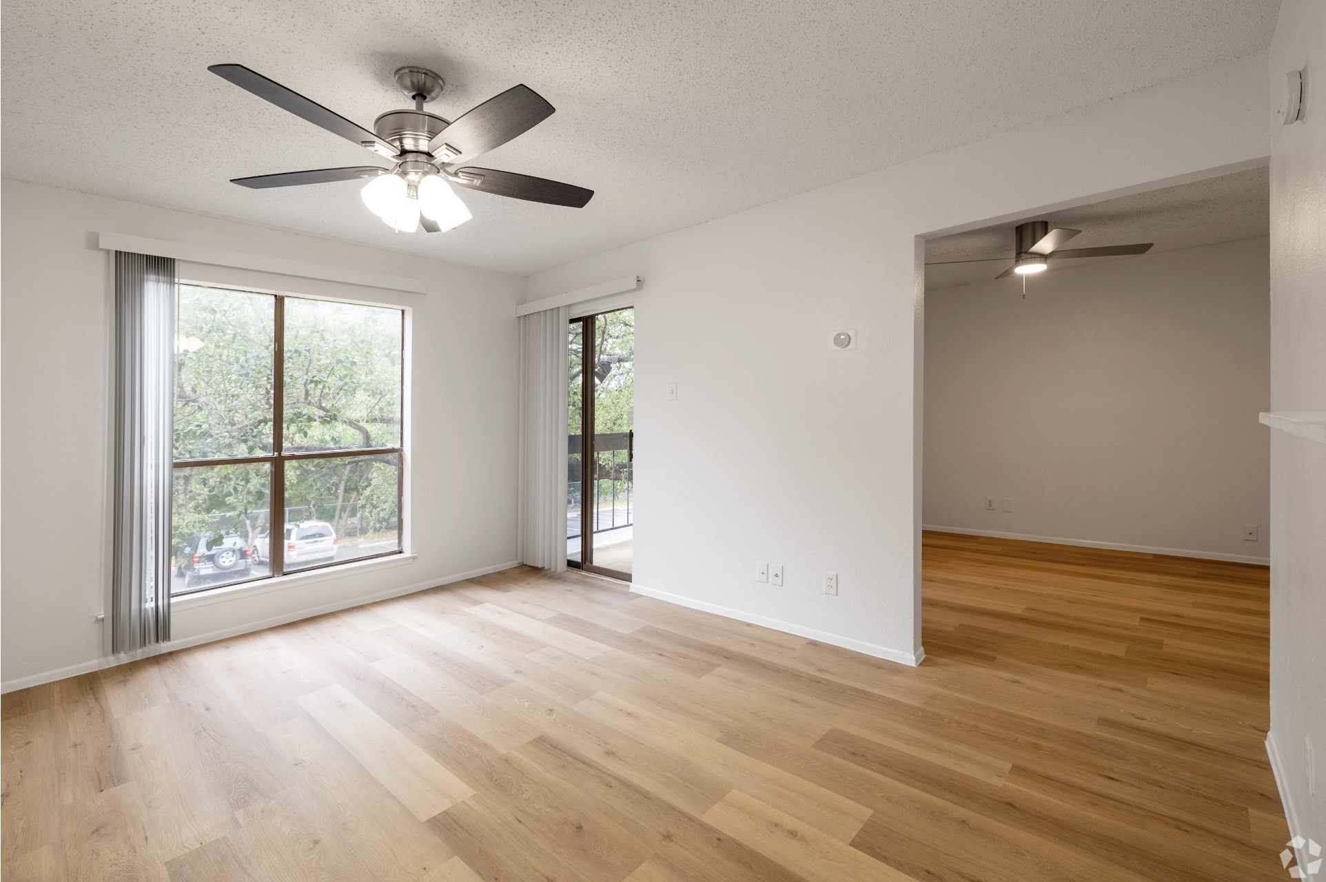 2170 Thousand Oaks Drive 0518q San Antonio TX 78232