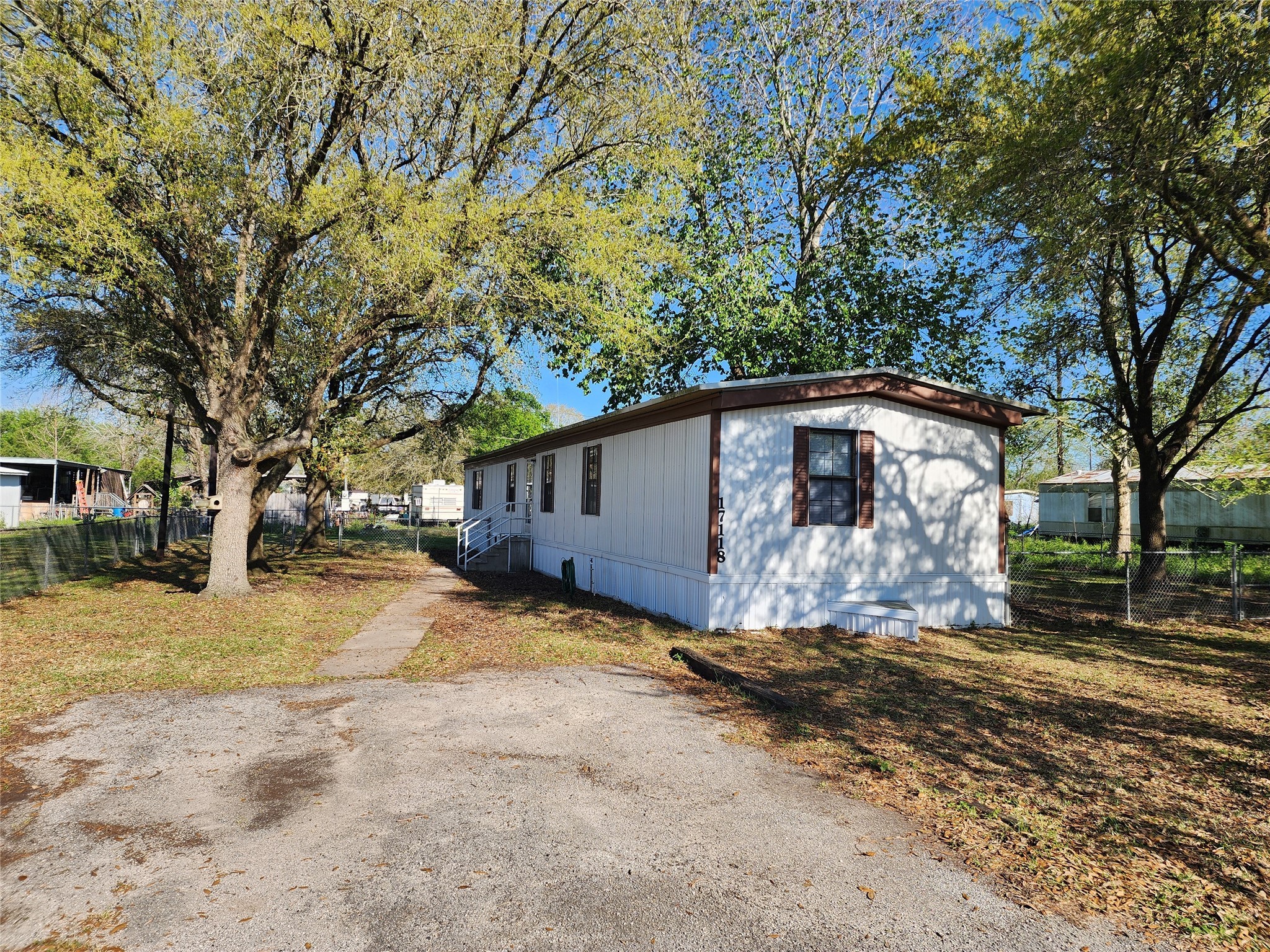 17118 Choctaw Street Baytown TX 77523
