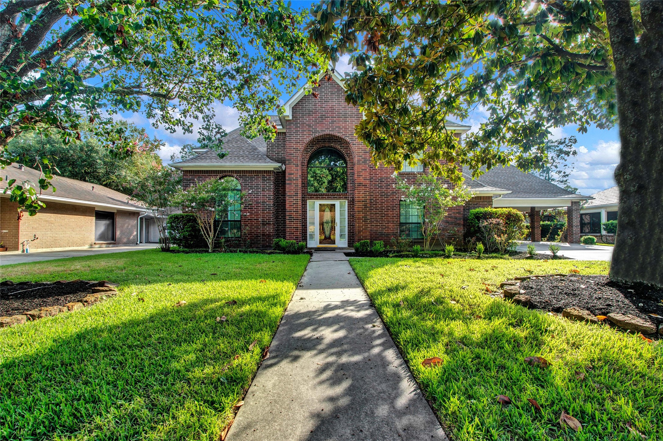 611 N Hickory Street Tomball TX 77375