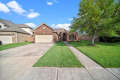 293 W Bend Drive League City TX 77573