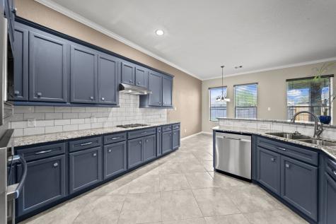 293 W Bend Drive League City TX 77573