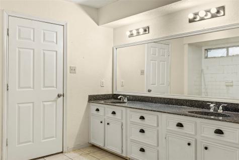 2927 Blue Glen Lane Houston TX 77073