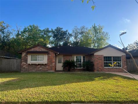 804 Merribrook Lane Friendswood TX 77546