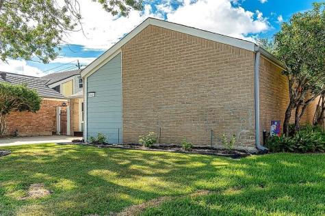 14427 Briarhills Parkway Houston TX 77077