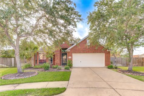 2608 Shady Springs Court Pearland TX 77584