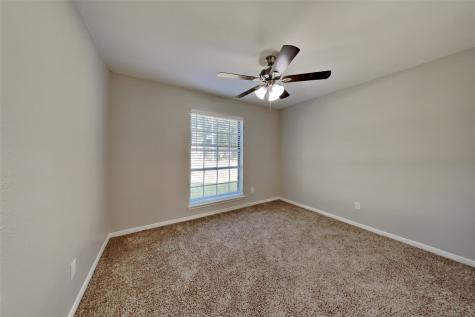 1039 Oxford Drive Pearland TX 77584