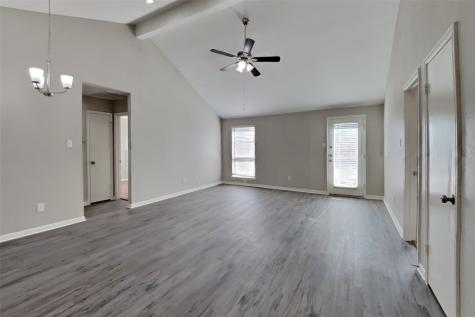 1039 Oxford Drive Pearland TX 77584