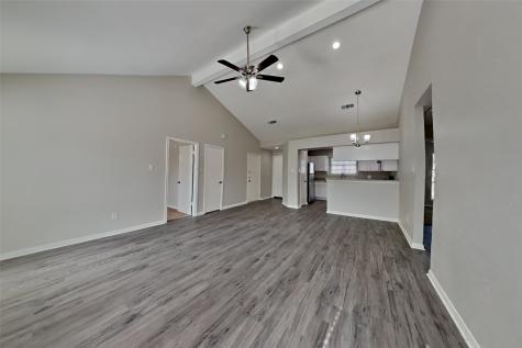 1039 Oxford Drive Pearland TX 77584