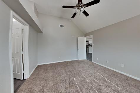 1039 Oxford Drive Pearland TX 77584