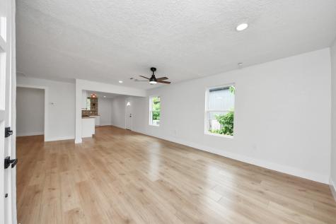 501 Schilling Street Baytown TX 77520