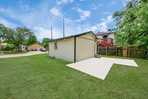 501 Schilling Street Baytown TX 77520