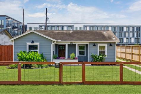 1927 Tabor Street Houston TX 77009