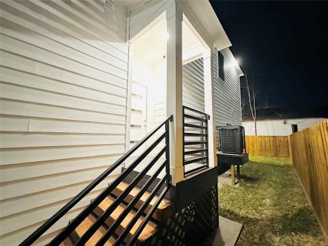 610 E 41st Street A Houston TX 77022