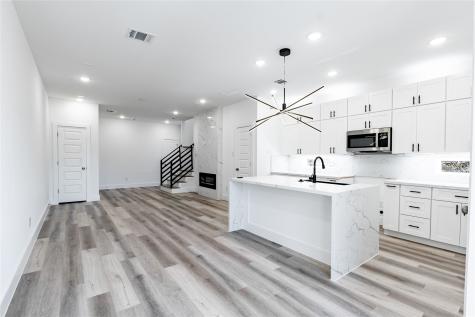 610 E 41st Street A Houston TX 77022