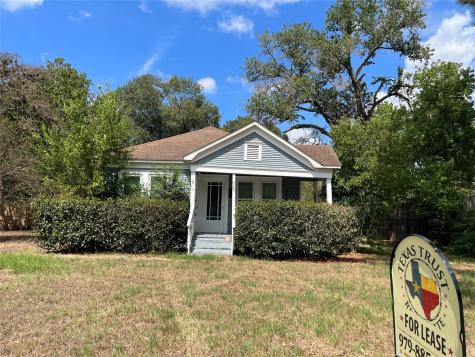 527 2nd Street Sealy TX 77474