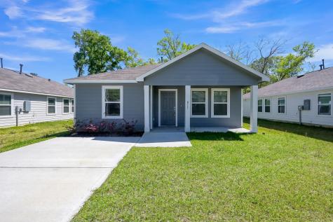 811 Jefferson Avenue Cleveland TX 77327