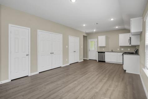 811 Jefferson Avenue Cleveland TX 77327