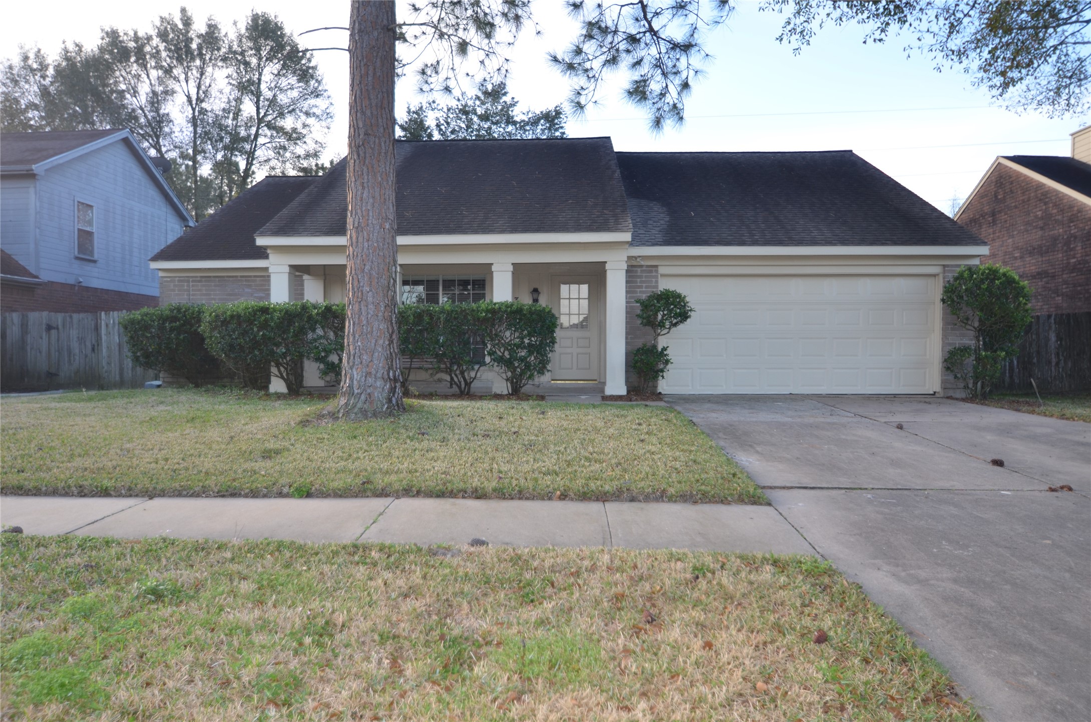 1631 Clear Valley Drive Houston TX 77014