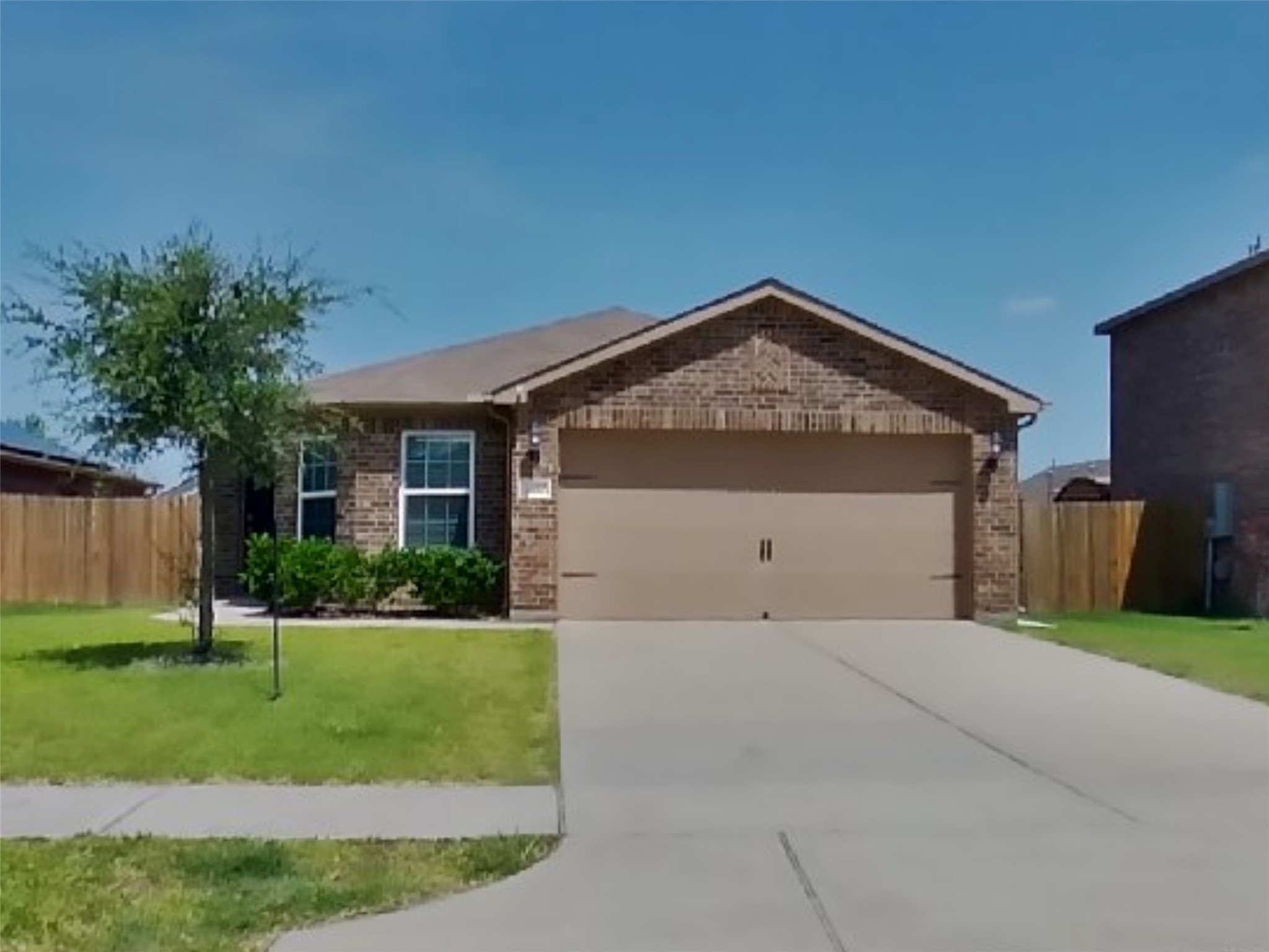 2417 Regatta Lane La Marque TX 77568