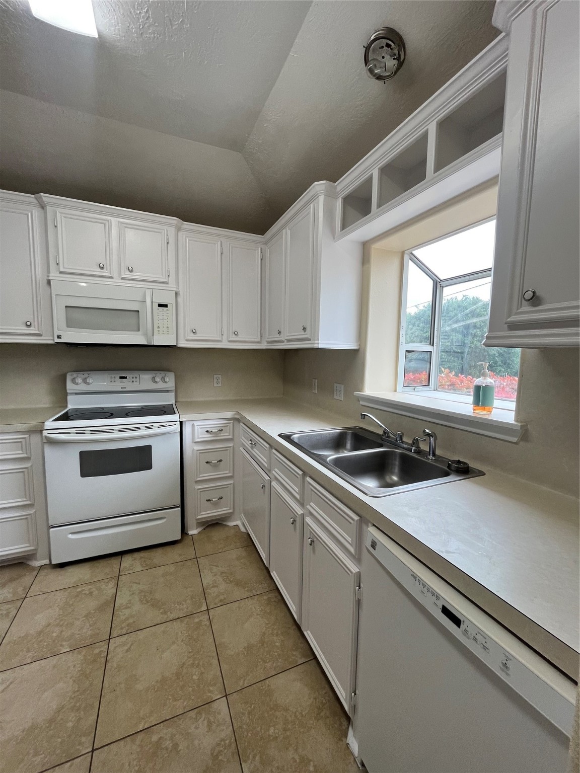 118 Hidden Valley Circle Huntsville TX 77340