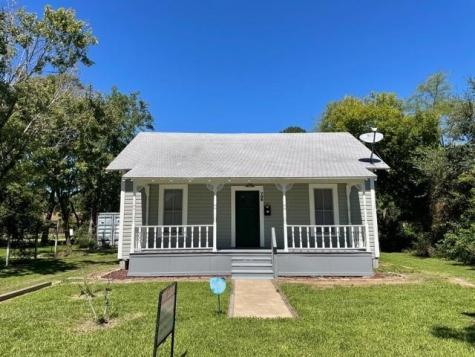 706 14th Avenue N Texas City TX 77590