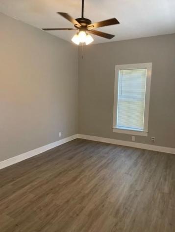 706 14th Avenue N Texas City TX 77590