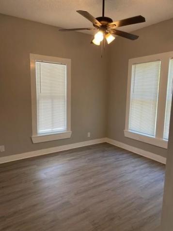 706 14th Avenue N Texas City TX 77590
