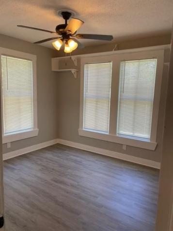 706 14th Avenue N Texas City TX 77590