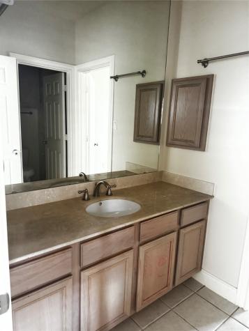 9126 Lakes At 610 Drive Houston TX 77054