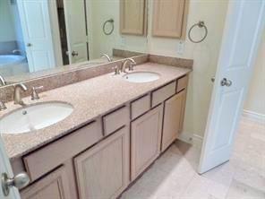 9126 Lakes At 610 Drive Houston TX 77054