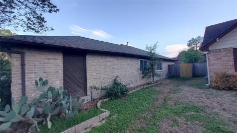 9611 Walnut Glen Drive Houston TX 77064