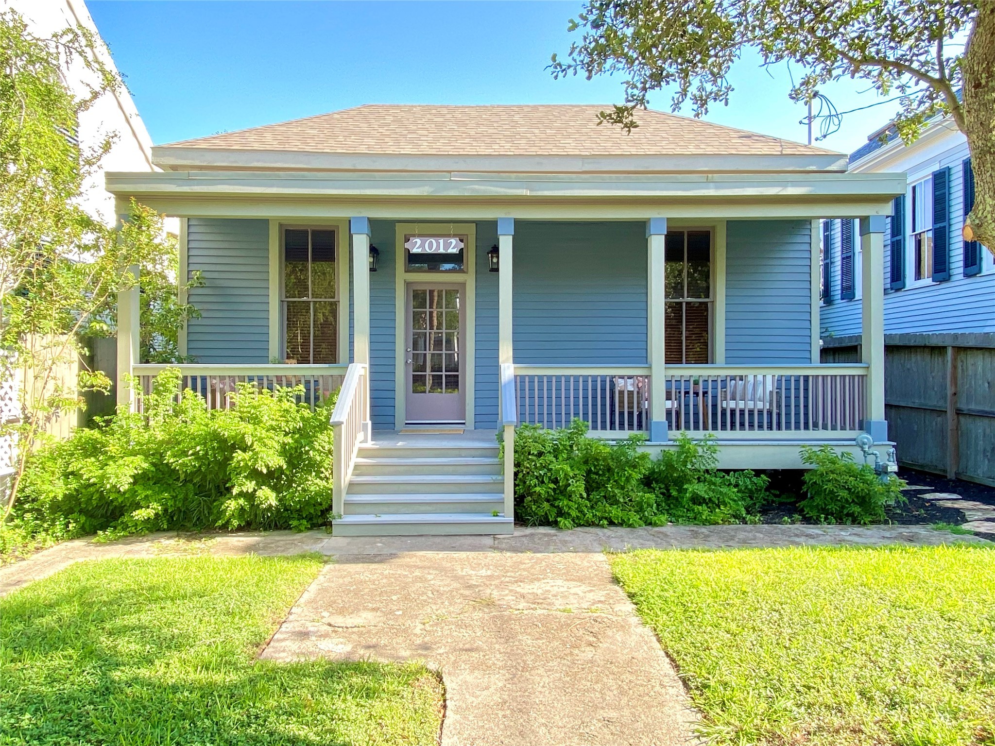 2012 Avenue N 1/2 Galveston TX 77550