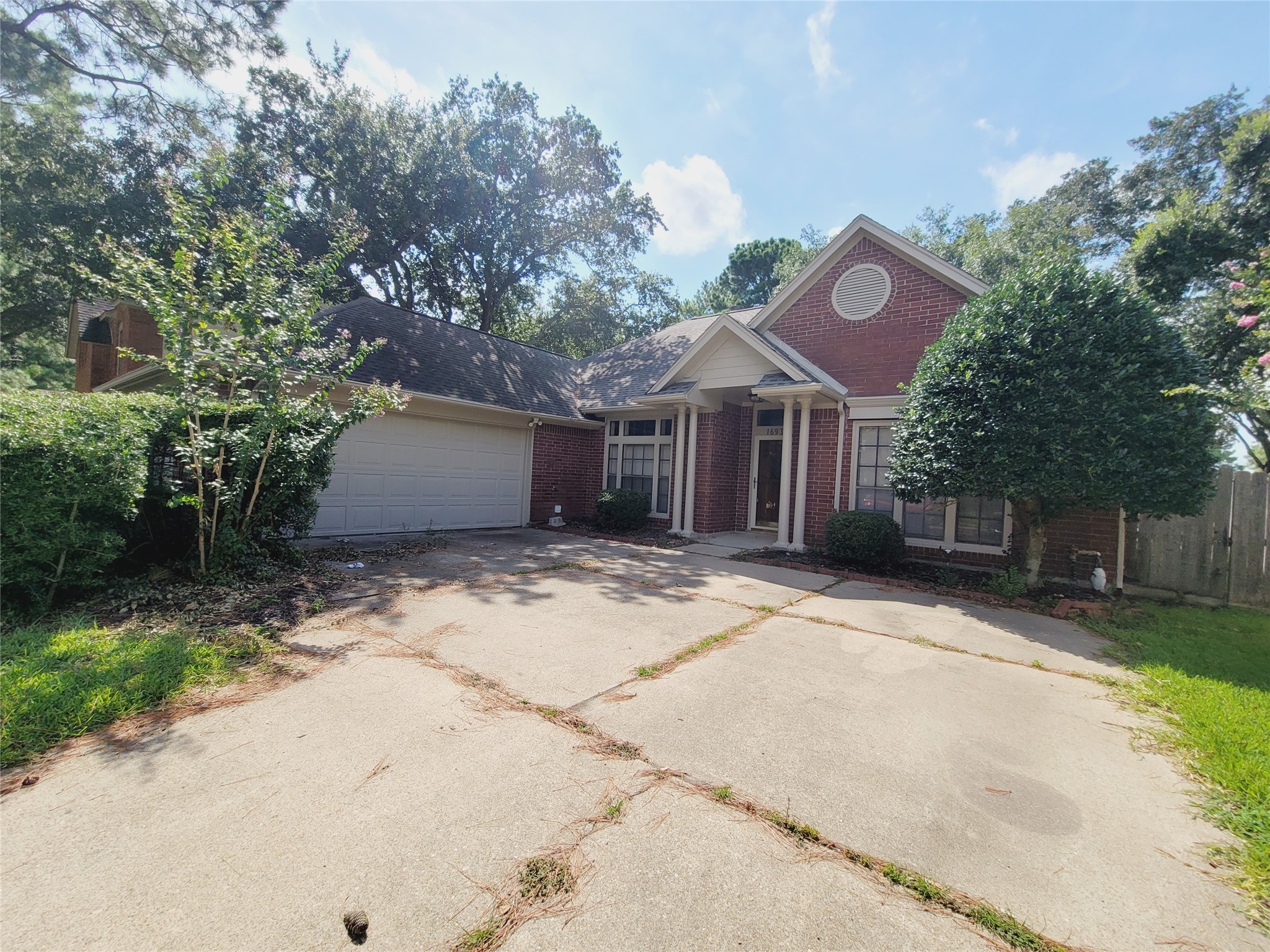 16930 Scenic Lakes Way Houston TX 77095