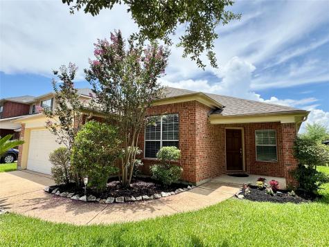 2015 Lansing Cove Drive Fresno TX 77545