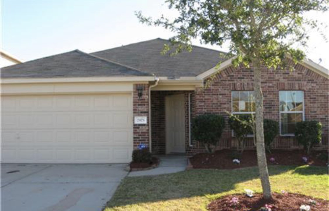2975 Silver Landing Lane Dickinson TX 77539