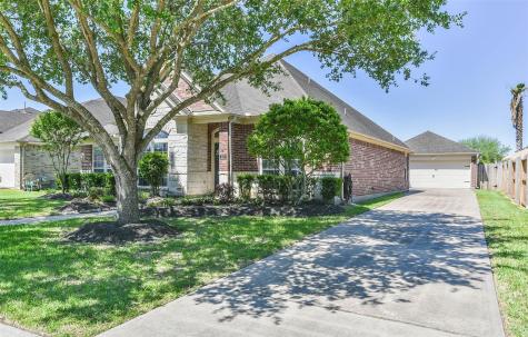 419 Laddingford Lane League City TX 77573