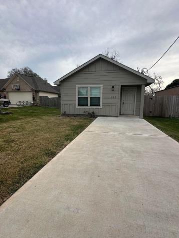 403 W Miller Street Angleton TX 77515