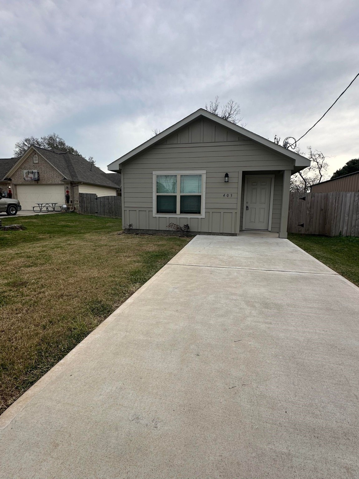 403 W Miller Street Angleton TX 77515