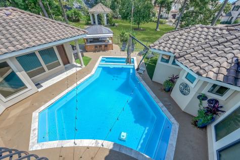 64 W Shore Lane Montgomery TX 77356