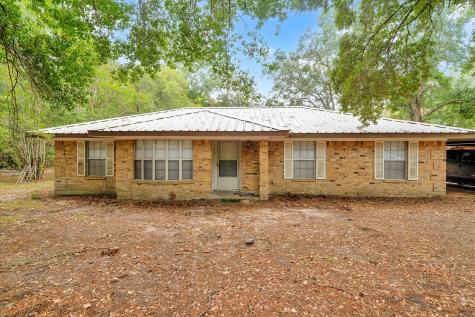 153 County Road 3810 Cleveland TX 77328