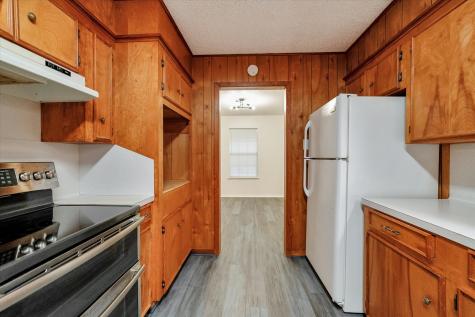 153 County Road 3810 Cleveland TX 77328