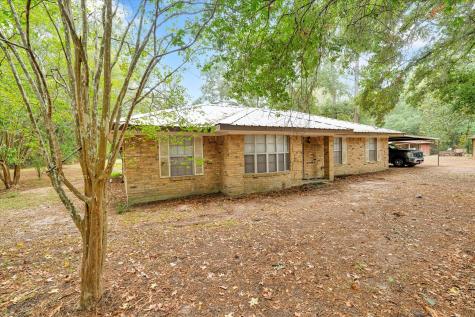 153 County Road 3810 Cleveland TX 77328