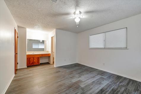153 County Road 3810 Cleveland TX 77328