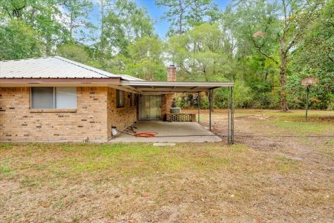 153 County Road 3810 Cleveland TX 77328